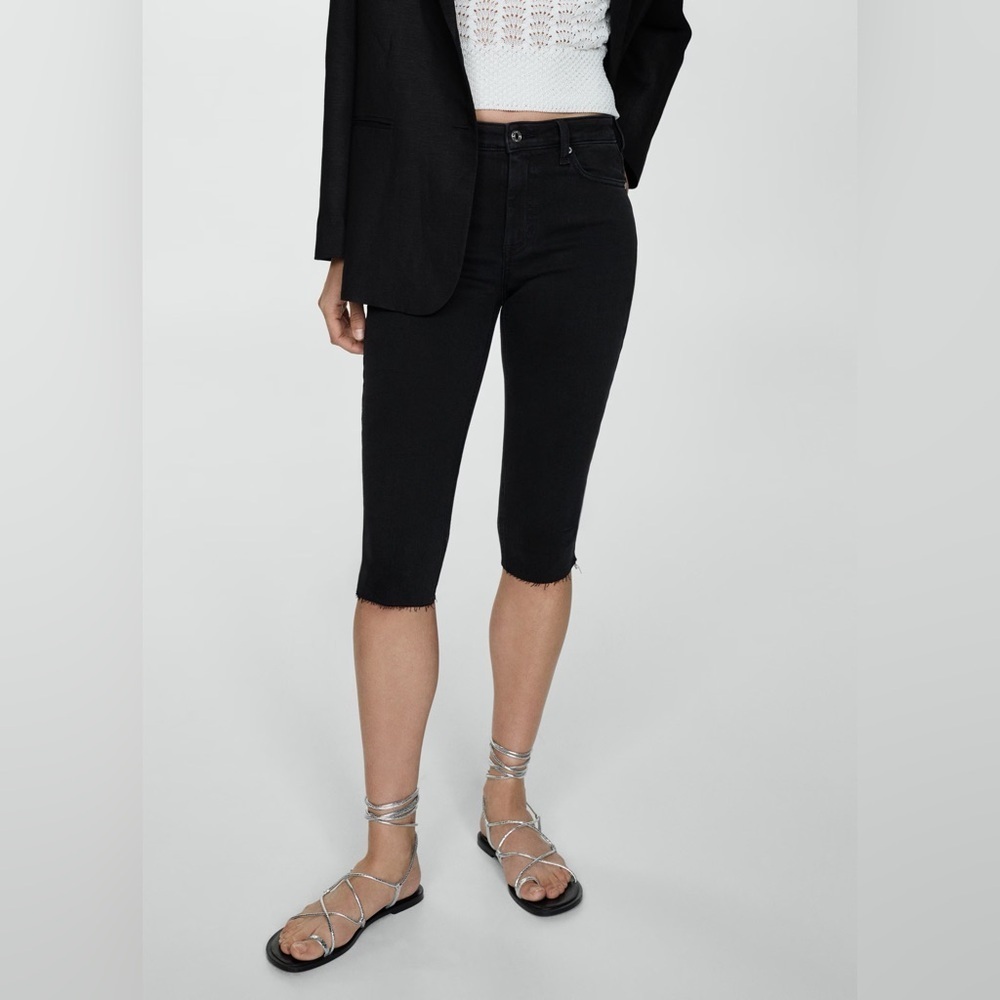 Mango Black capri slim fit jeans NWT
